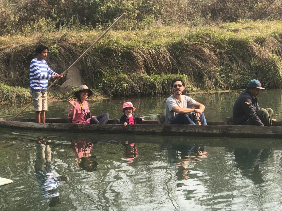 Tara Guesthouse - Sauraha,Chitwan Exteriör bild