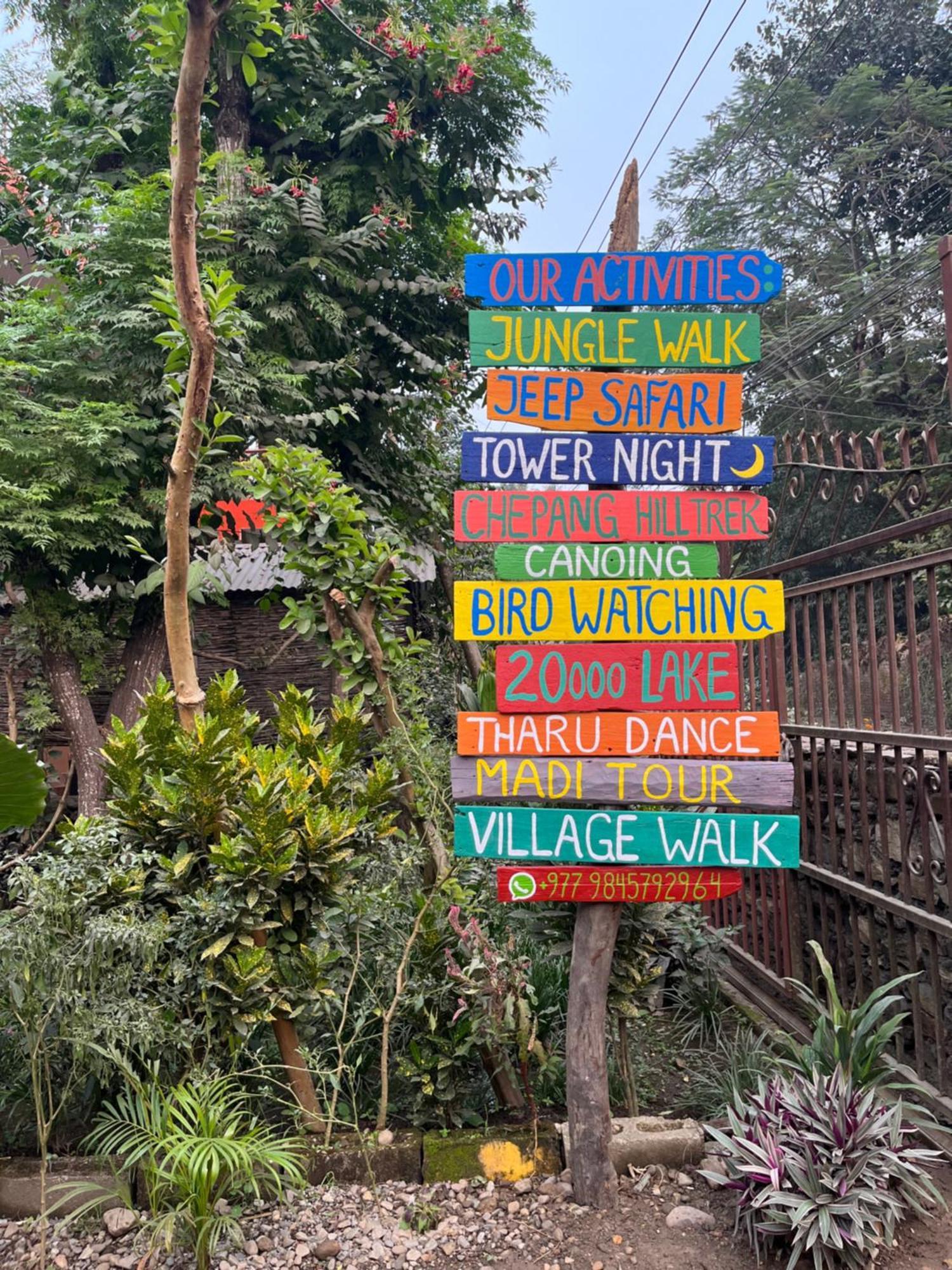 Tara Guesthouse - Sauraha,Chitwan Exteriör bild